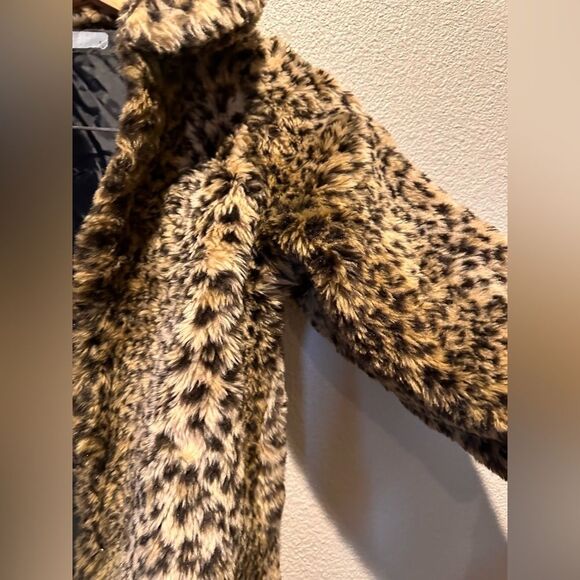 OshKosh B'Gosh Leopard Print Faux Fur Jacket Size 6 - Picture 6 of 11